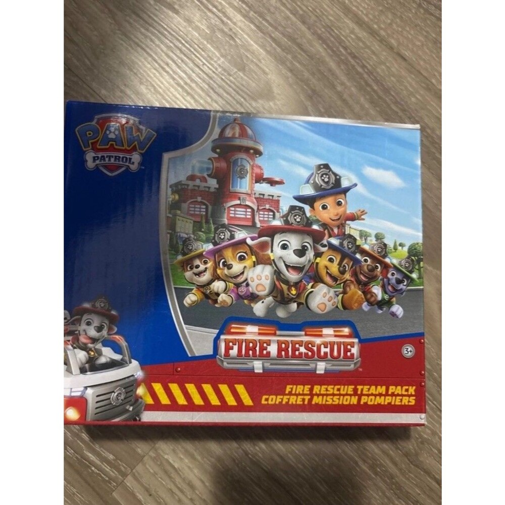 Paw Patrol Fire Rescue Team Pack with 7 Collectible Action Figures